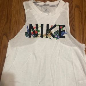 Nike workout top
